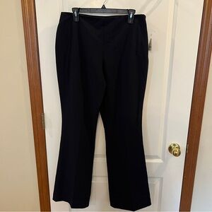 Tahari NWT Size 10 The Ellen Pant in True Navy